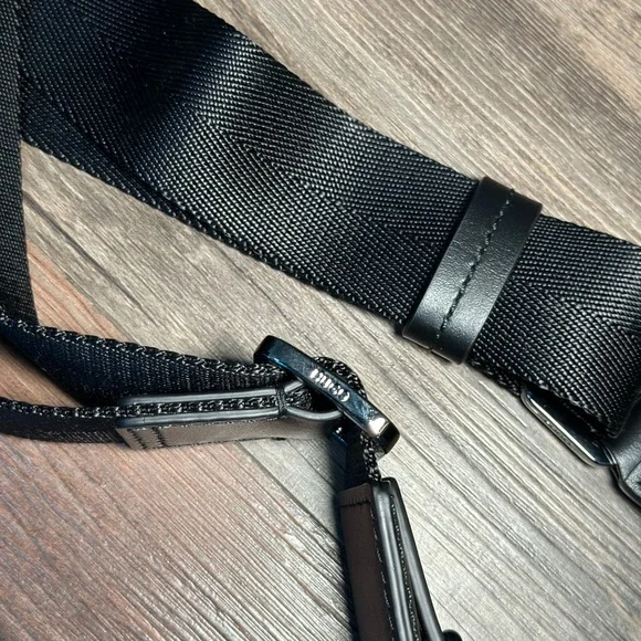 HUGO BOSS SINGLE DOCUMENT CASE IN LEATHER